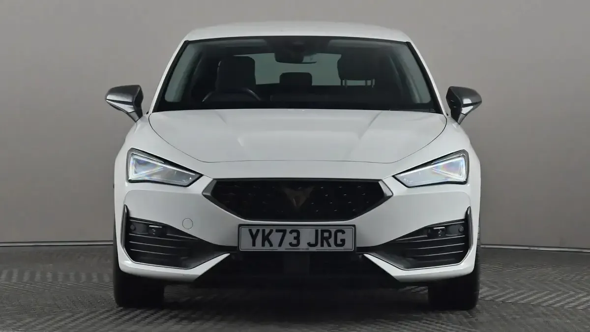 Usado Cupra Leon 150 CV (110 kW) 2024 Blanco Utilitario