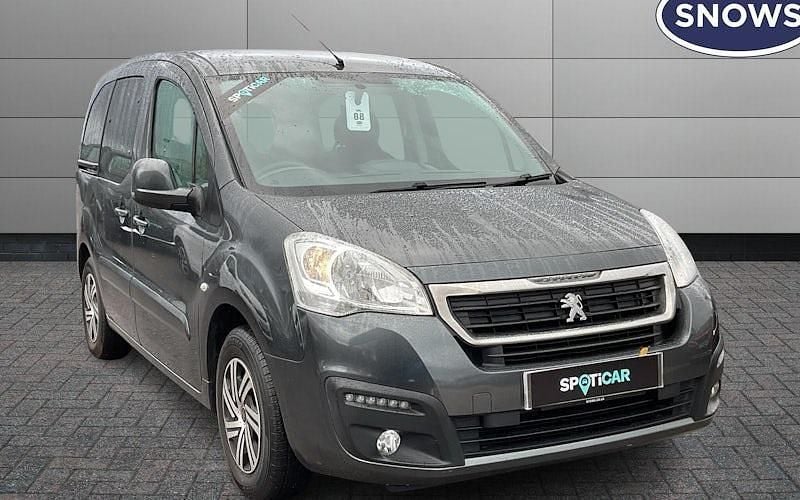 Used 2016 Peugeot Partner Tepee Active MPV | £8,262 (Fair price) - Image 1/4