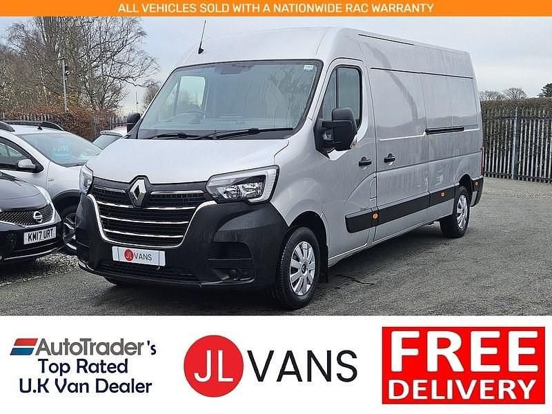 Used Renault Master Business 135 HP (99 kW) 2023 Star grey MPV