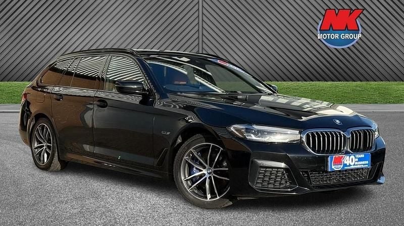 Black Used 2023 BMW 530e M Sport Estate | £29,500 (Fair price) - Image 1/4