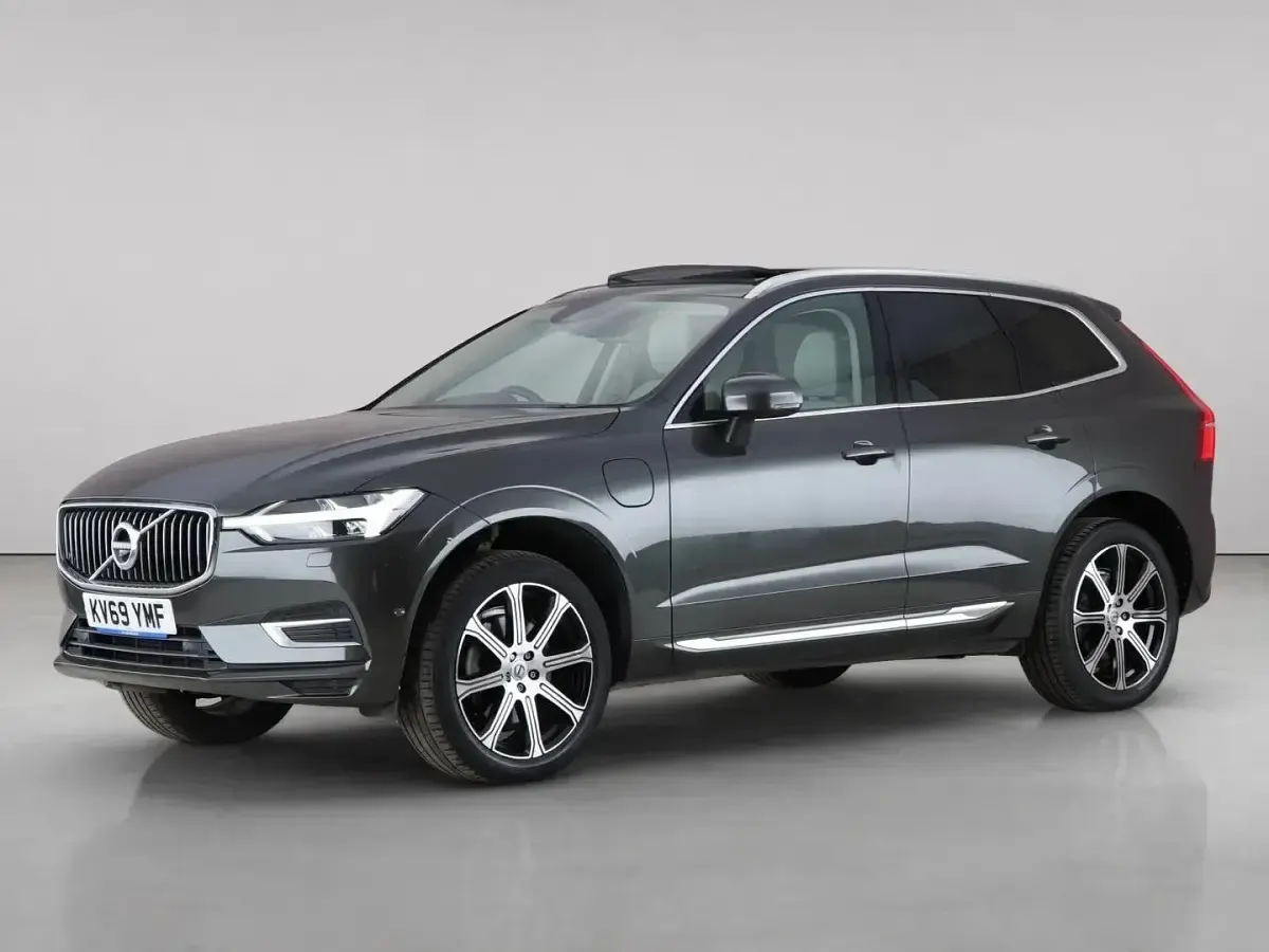 Used Volvo XC60 Inscription 390 HP (286 kW) 2019 Grey SUV