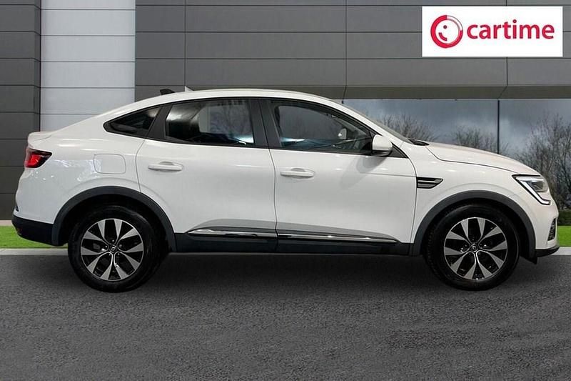 Used Renault Arkana Iconic 140 HP (102 kW) 2021 White SUV
