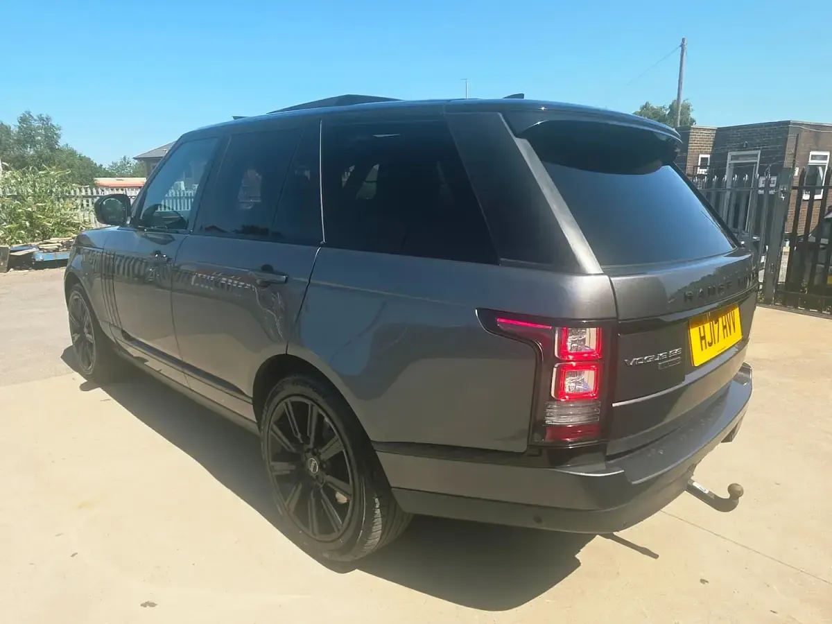 Used Land Rover Range Rover Vogue SE 2017 Grey SUV