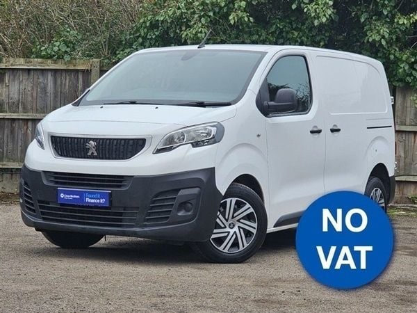 White Used 2018 Peugeot Expert S Van | £7,975 (Fair price) - Image 1/4