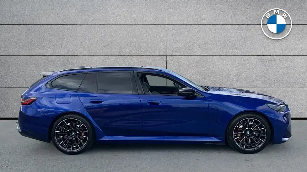 Used BMW M5 Comfort Edition 717 HP (527 kW) 2026 Blue Estate