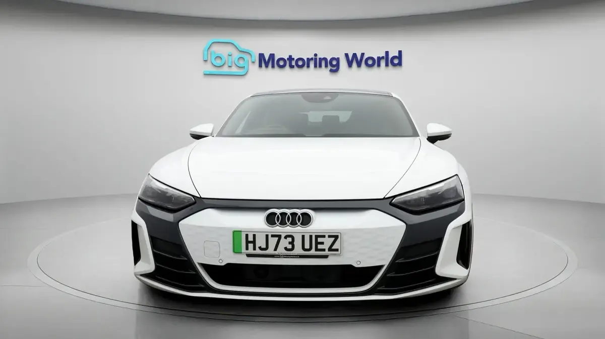 Used Audi e-tron GT quattro 494 kW (673 HP) 2023 White Sedan