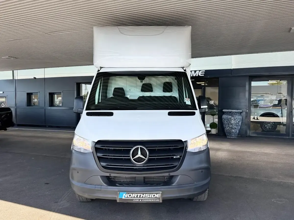 Used Mercedes Sprinter 143 HP (105 kW) 2020 White Van