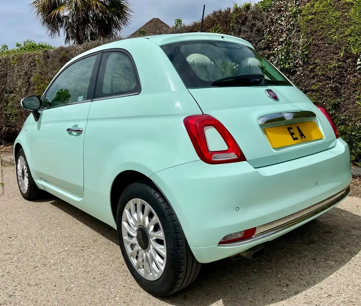 Used Fiat 500 Lounge 69 HP (50 kW) 2016 Green Hatchback