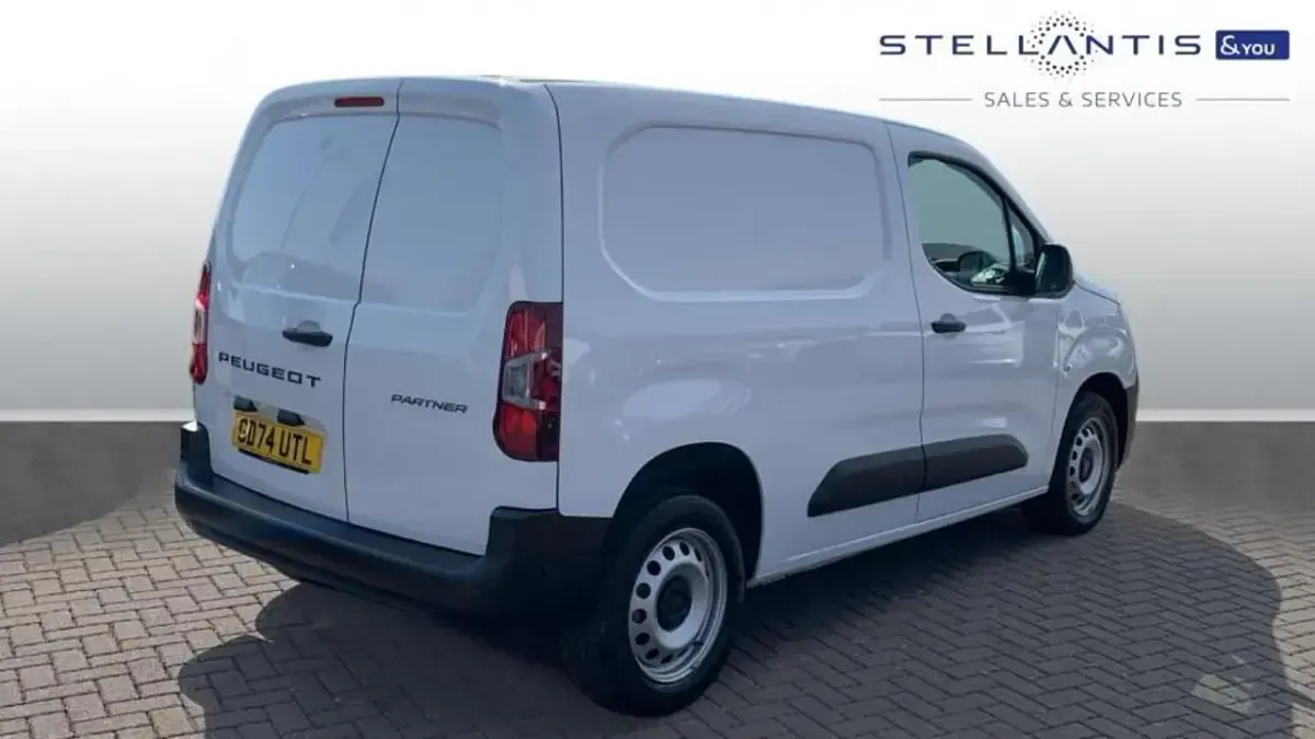 Second-hand Peugeot Partner S 101 CP (74 kW) 2025 Alb Monovolum