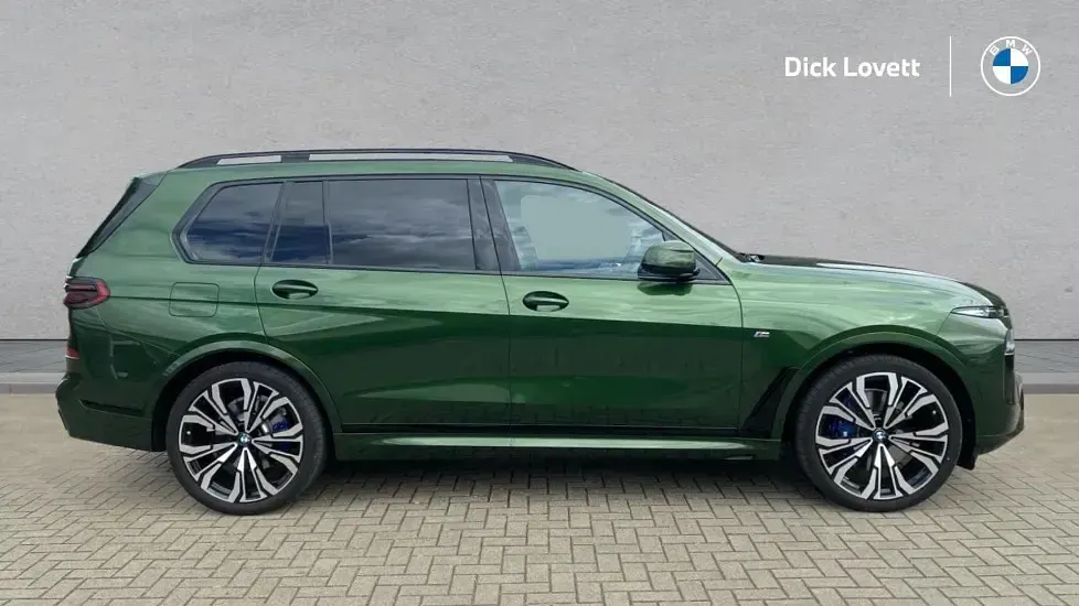 Used BMW X7 M Sport 376 HP (276 kW) 2026 Green SUV