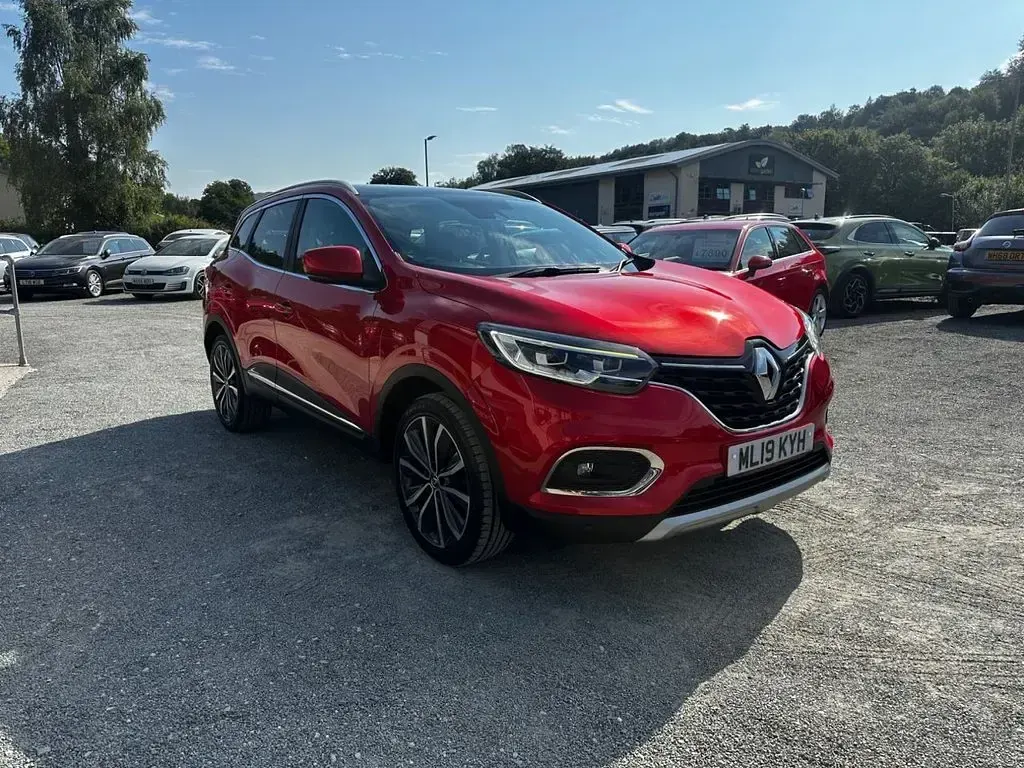 Used Renault Kadjar Version S 140 HP (102 kW) 2019 Red SUV