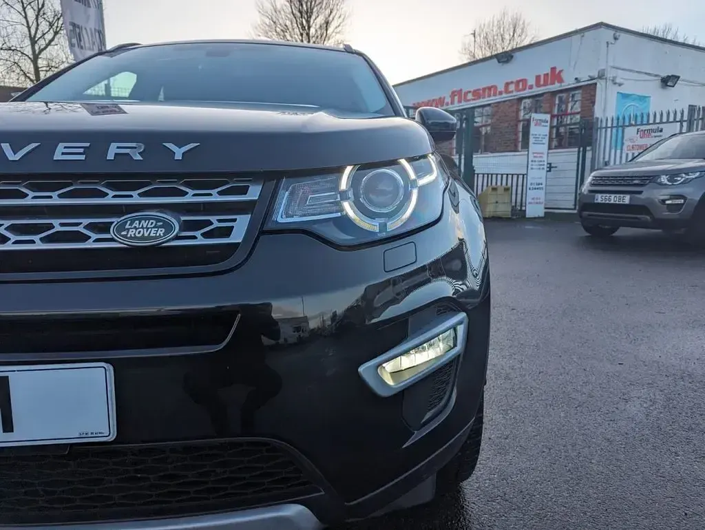 Used Land Rover Discovery Sport HSE Luxury 180 HP (132 kW) 2015 Black SUV