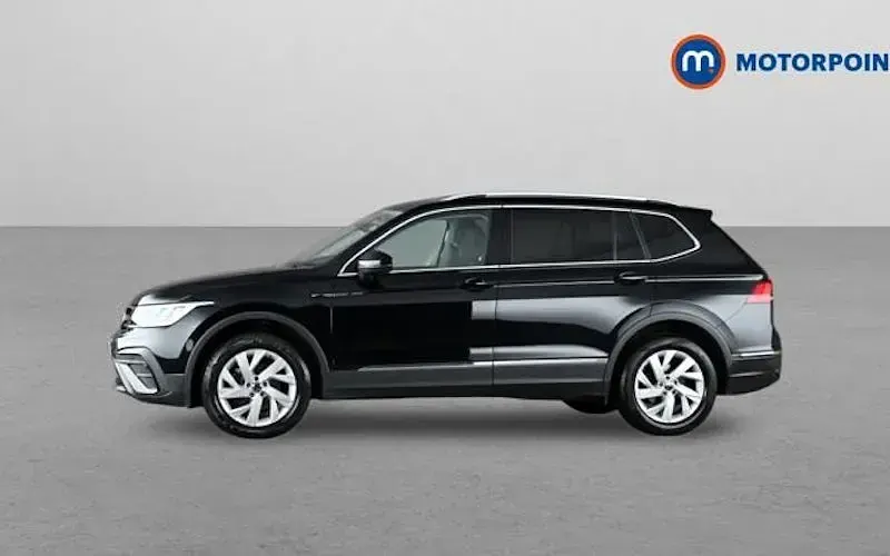 Used VW Tiguan Allspace Life 150 HP (110 kW) 2023 Black SUV