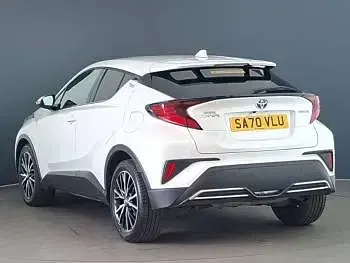 Used Toyota C-HR 184 HP (135 kW) 2020 White SUV