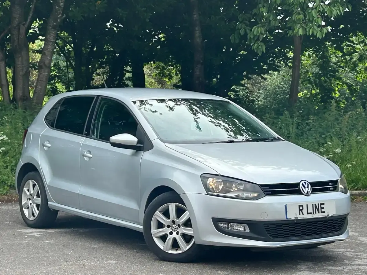 Used VW Polo Match 60 HP (44 kW) 2012 Silver Hatchback