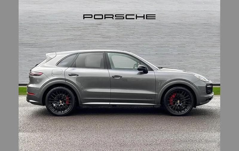 Used Porsche Cayenne GTS 460 HP (338 kW) 2023 Grey SUV