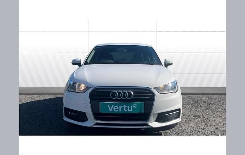 Begagnad Audi A1 Sport 116 HK (85 kW) 2016 Vit Halvkombi