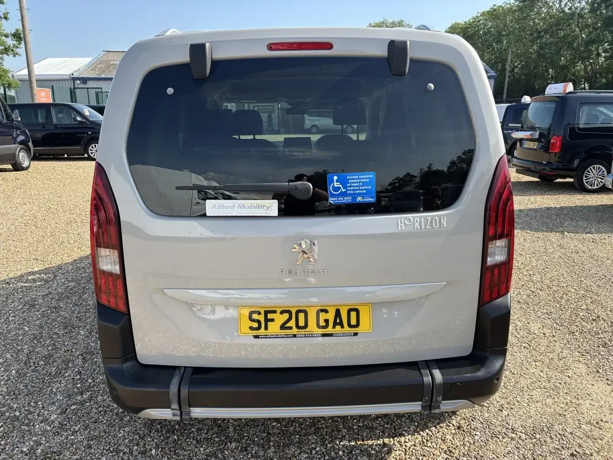 Used Peugeot Rifter Allure 2020 Beige MPV