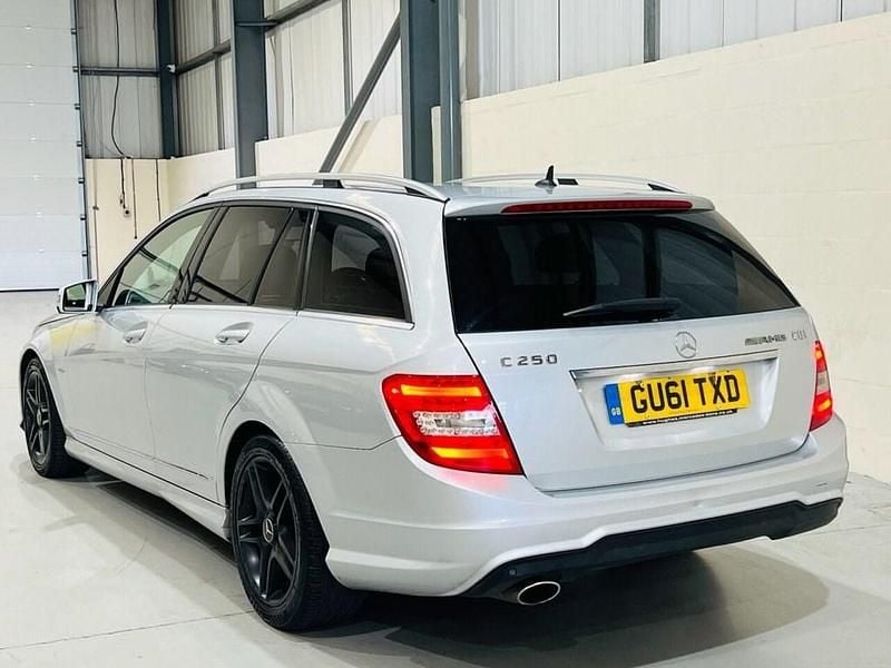 Used Mercedes C250 Sport Edition 204 HP (150 kW) 2011 Silver Estate