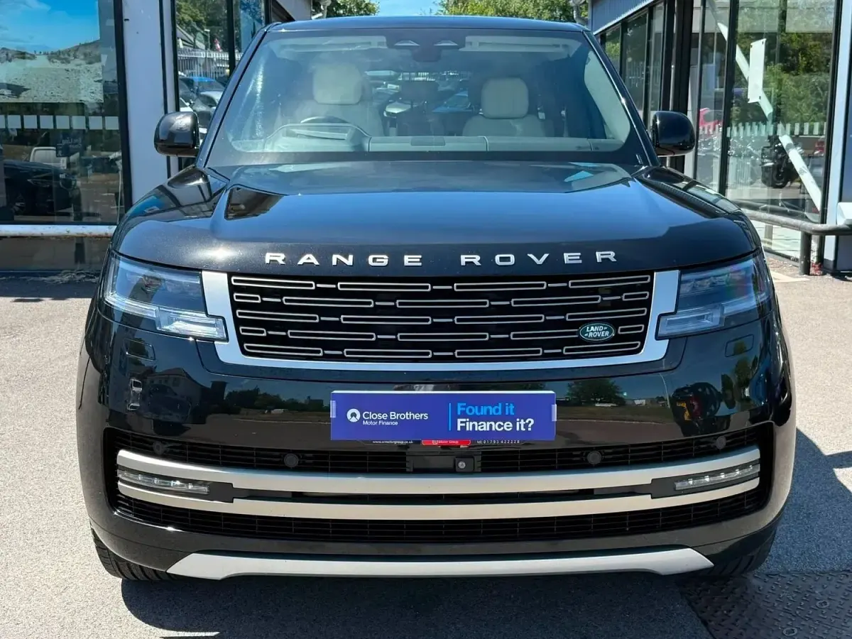 Used Land Rover Range Rover SE 2022 Black SUV