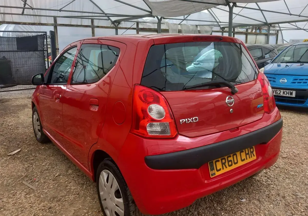 Used Nissan Pixo N-TEC 68 HP (50 kW) 2010 Red Hatchback