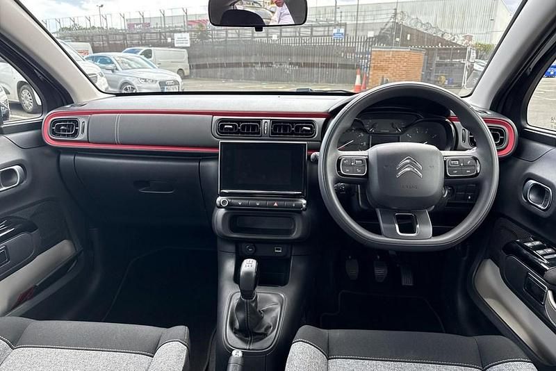 Usado Citroën C3 PureTech 83 HP (61 kW) 2022 Cinzento Citadino