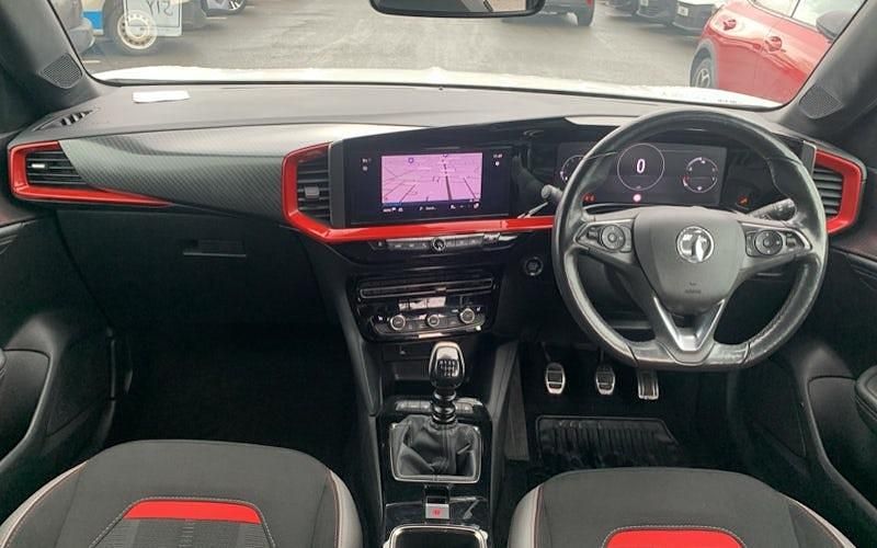 Second-hand Vauxhall Mokka SRi 101 CP (74 kW) 2022 Alb SUV