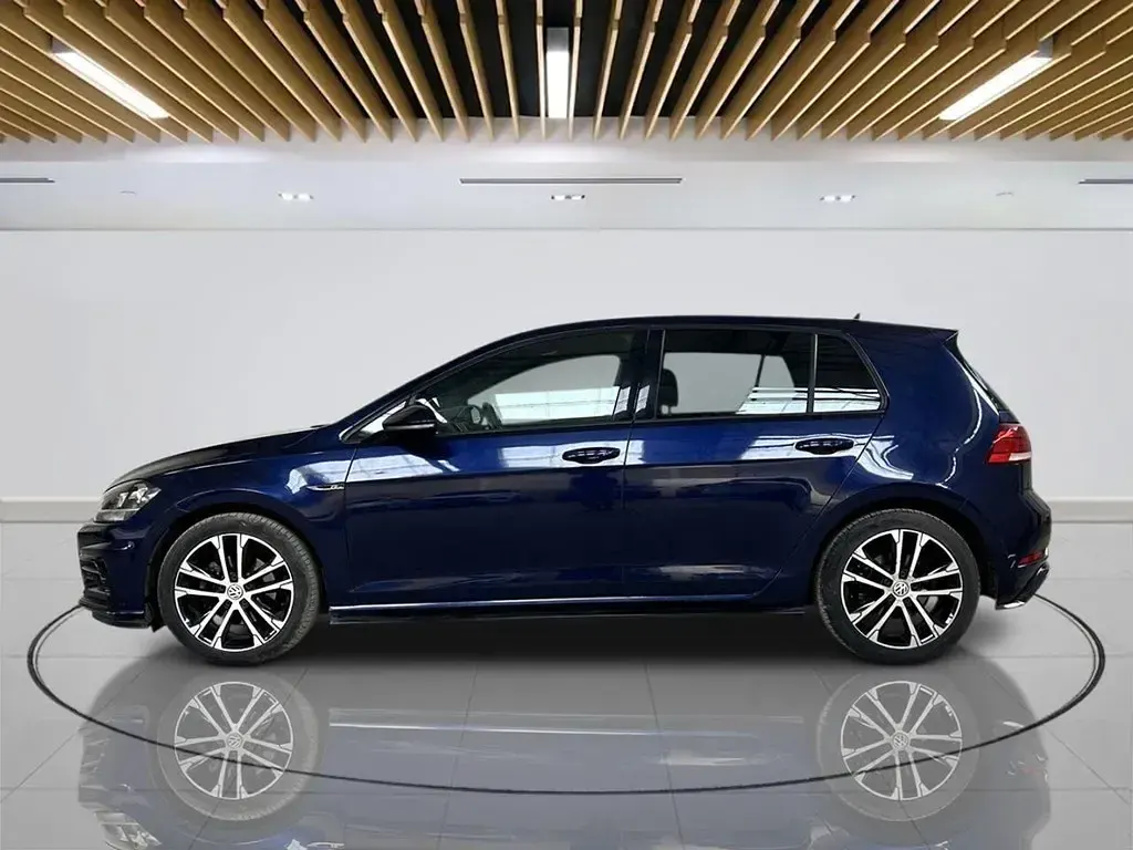 Używany VW Golf VII R-line 150 KM (110 kW) 2019 Niebieski Hatchback