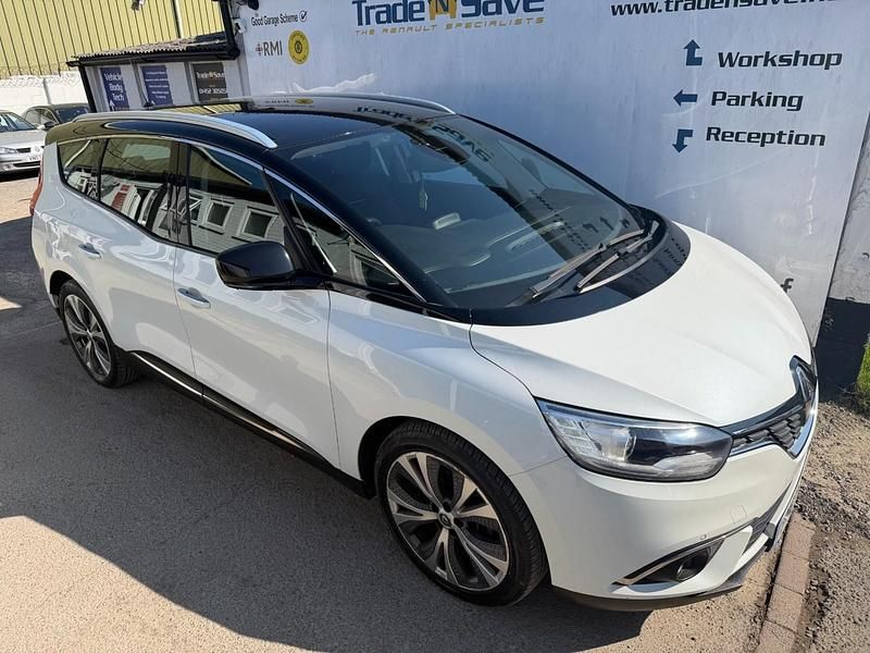 Used Renault Grand Scénic IV Dynamique 110 HP (80 kW) 2018 White MPV