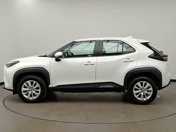 Used Toyota Yaris Hybrid 116 HP (85 kW) 2023 White Estate