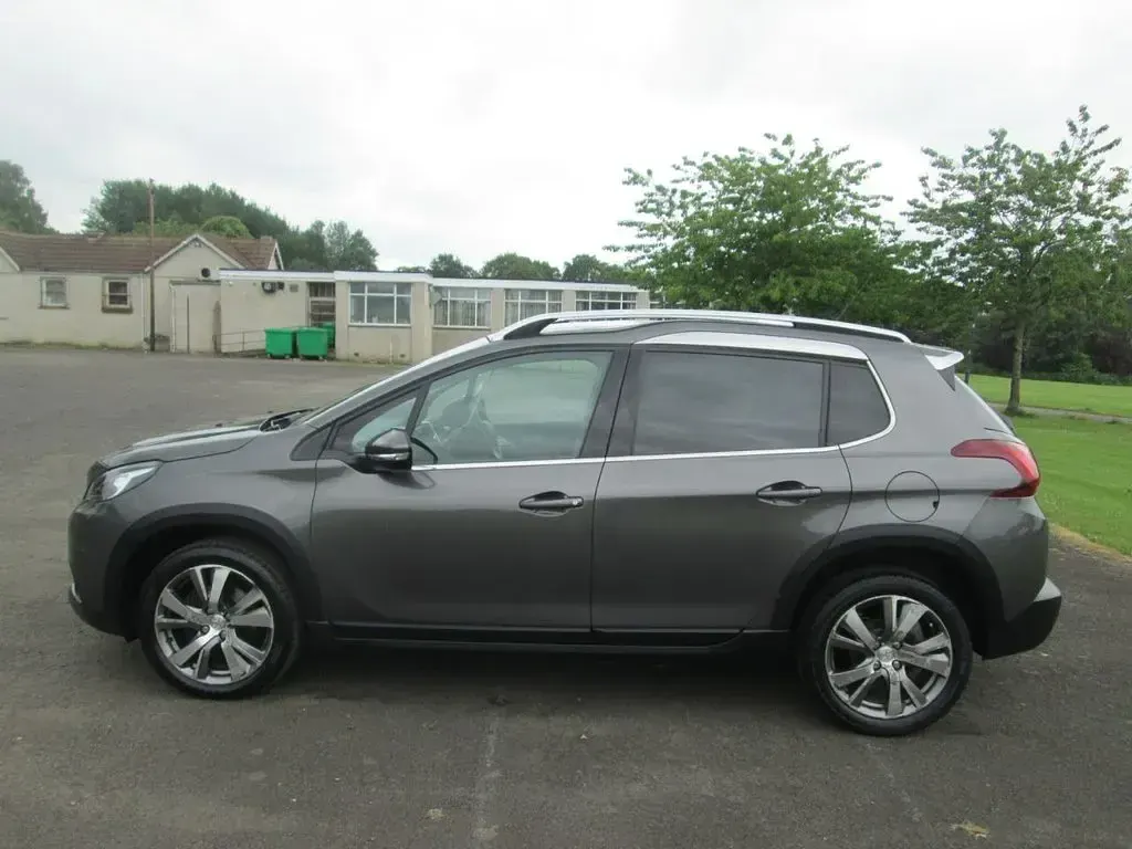Used Peugeot 2008 Allure Premium 110 HP (80 kW) 2019 Grey SUV