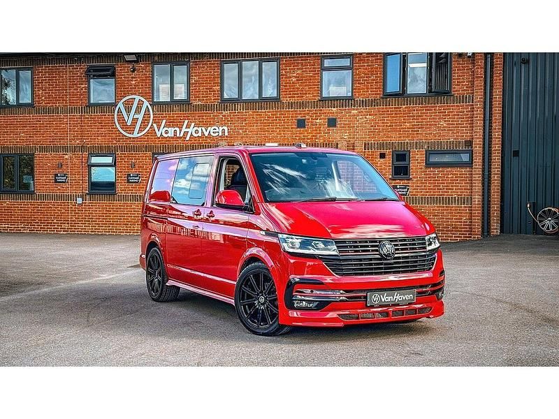 Used VW Transporter Highline 150 HP (110 kW) 2020 Red Van