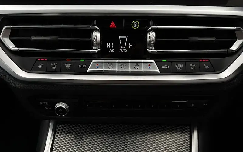 Used BMW 330e M Sport 292 HP (214 kW) 2022 Blue Sedan