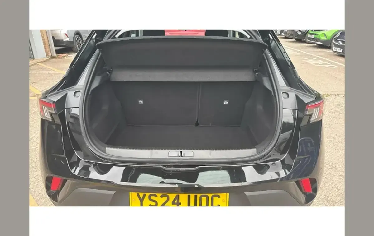 Used Vauxhall Mokka Design Edition 101 HP (74 kW) 2024 Black SUV