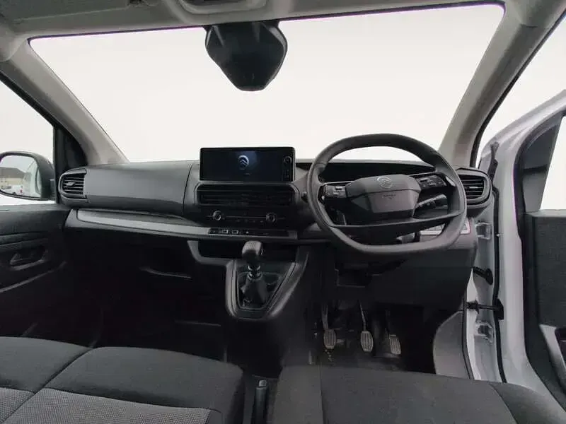 Used Citroën Dispatch 120 HP (88 kW) 2024 White MPV