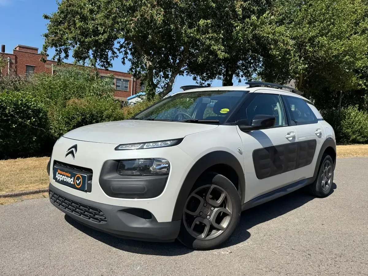 Used Citroën C4 Cactus Feel 2017 White Hatchback