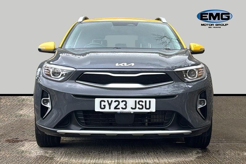 Used Kia Stonic 100 HP (73 kW) 2023 Grey SUV