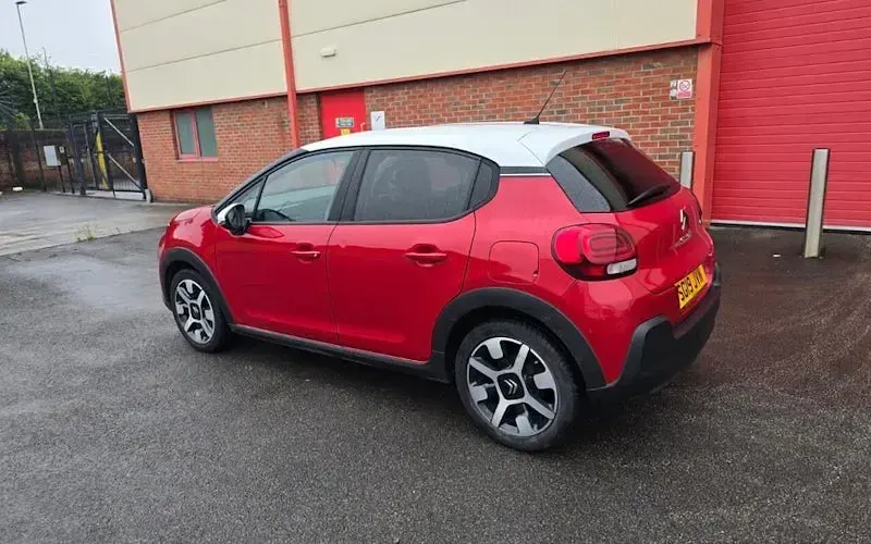 Used Citroën C3 Feel 82 HP (60 kW) 2019 Red Hatchback