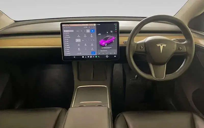 Used Tesla Model Y Long Range AWD 286 kW (389 HP) 2025 SUV