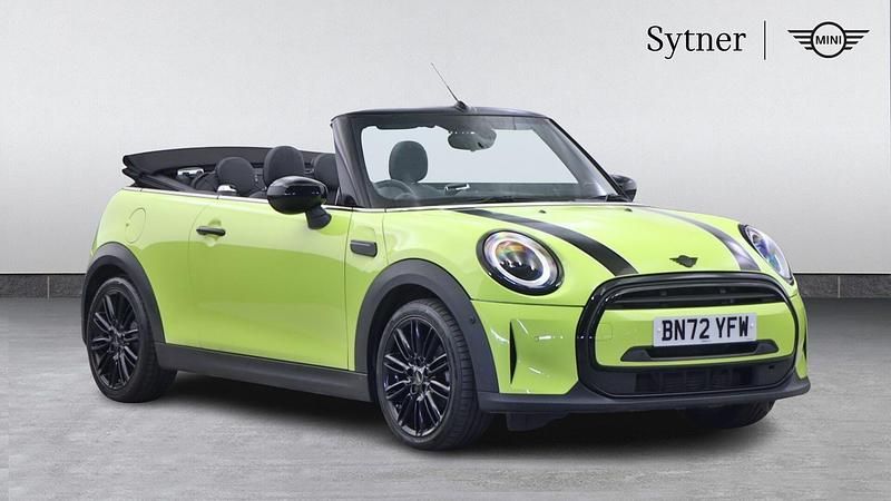 Yellow Used 2022 Mini Cooper Exclusive Hatchback | £20,750 (Fair price) - Image 1/4