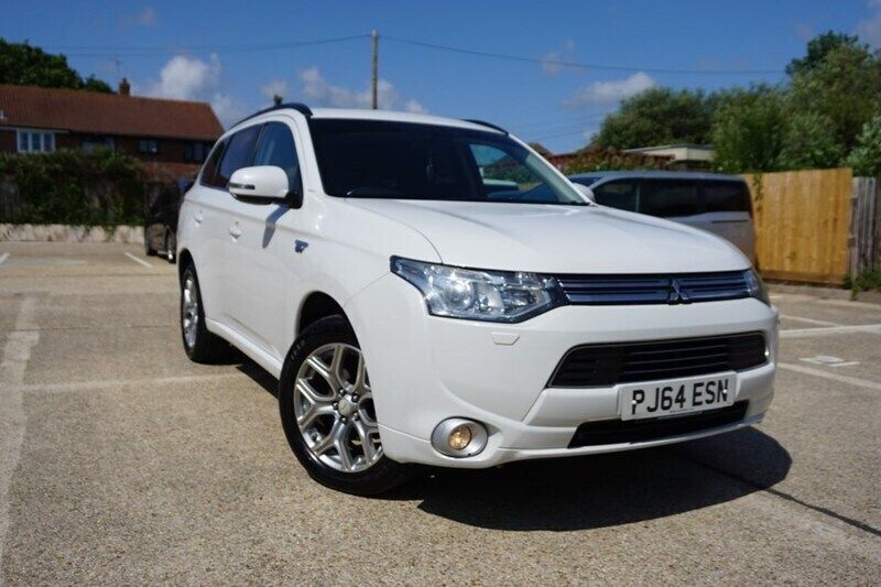 Used 2014 Mitsubishi Outlander P-HEV | £6,495 (Fair price) - Image 1/1