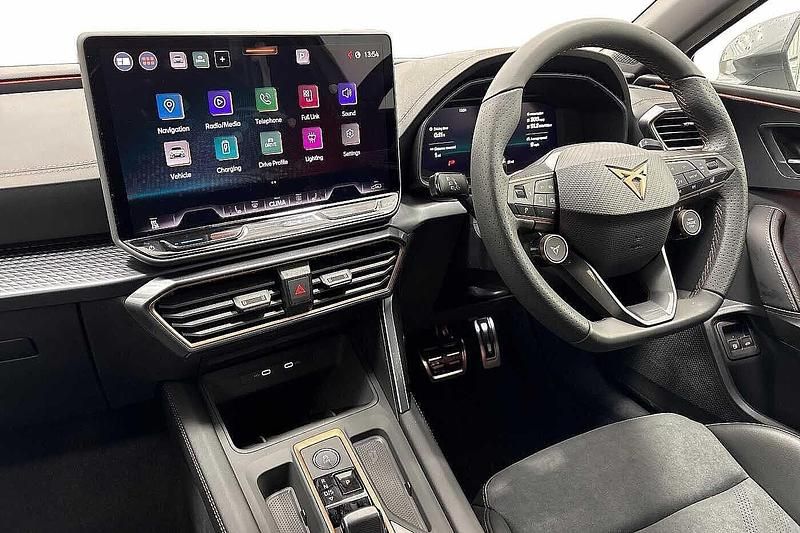 New Cupra Leon VZ1 2025 White Estate