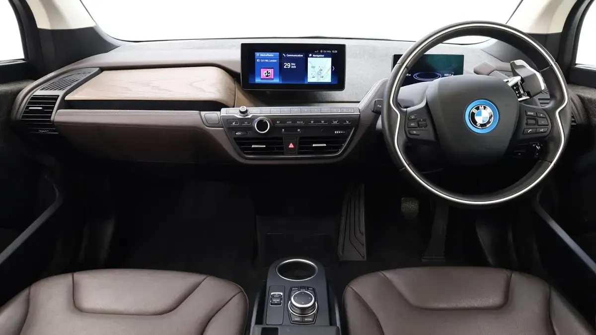 Używany BMW i3 Comfort Edition 133 kW (181 KM) 2022 Szary Hatchback