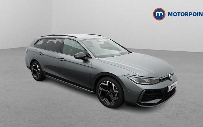 Used VW Passat R-line 150 HP (110 kW) 2026 Estate