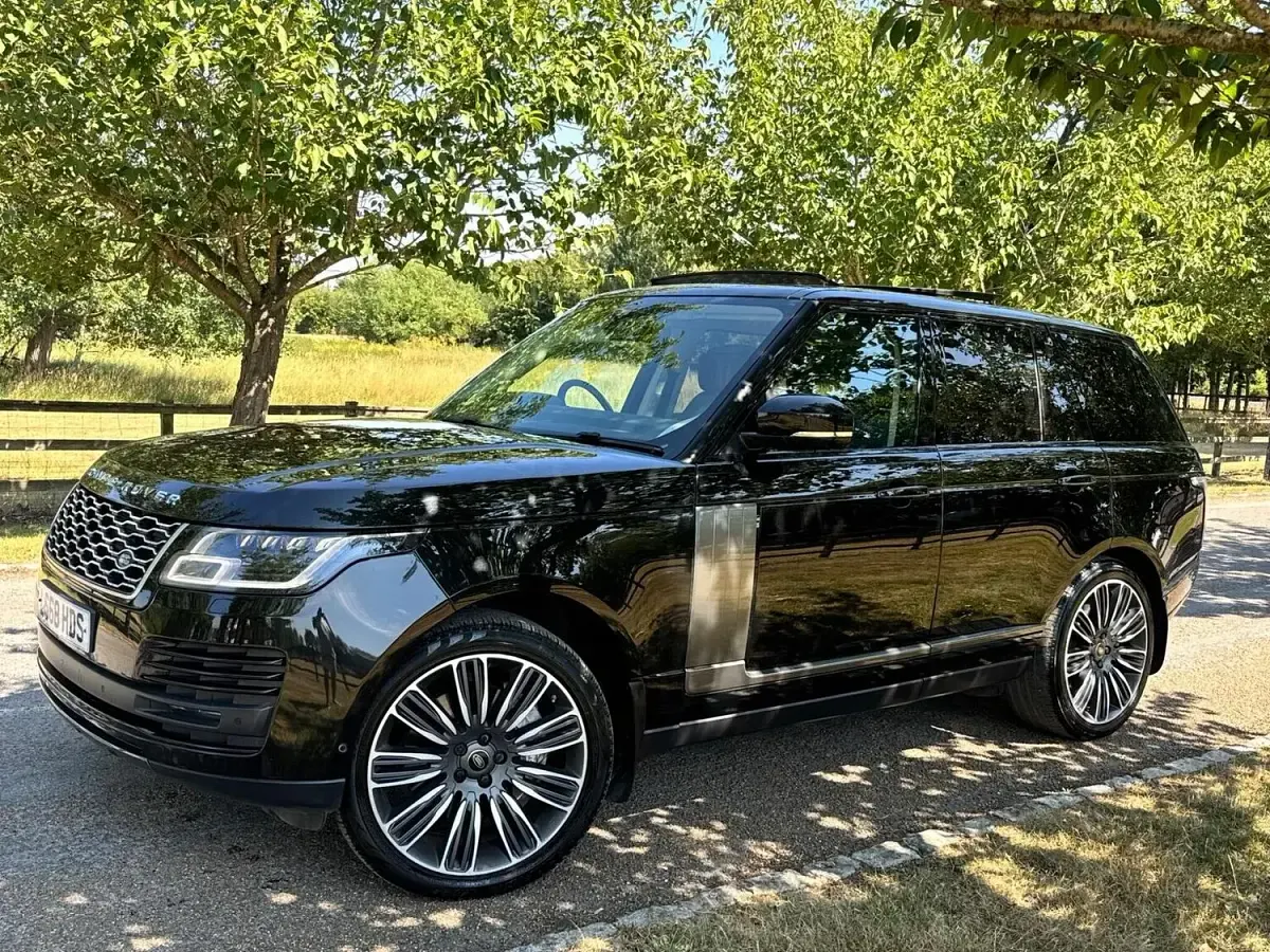 Used Land Rover Range Rover Autobiography 339 HP (249 kW) 2018 Black SUV