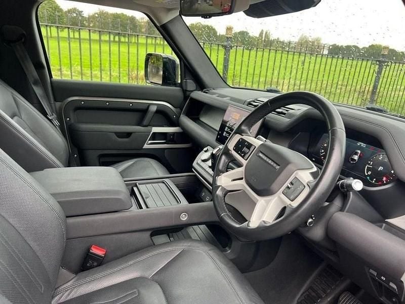 Used Land Rover Defender S 250 HP (183 kW) 2021 Silver SUV