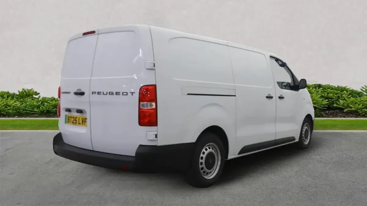 New Peugeot e-Expert 100 kW (136 HP) 2025 White Van