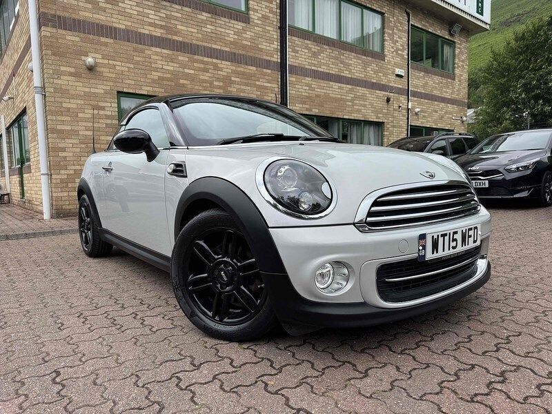 White silver Used 2015 Mini Cooper Coupé Coupe | £7,790 (Fair price) - Image 1/4