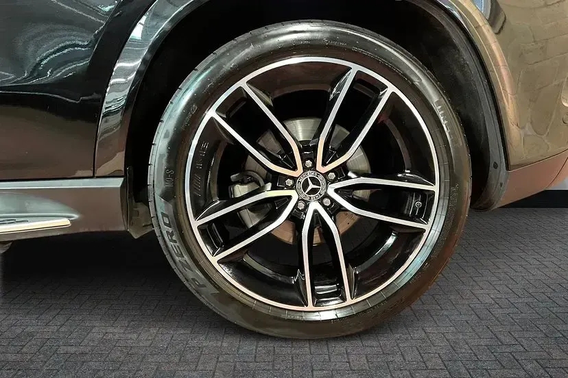 Used Mercedes GLE450 AMG AMG Line Premium Plus 384 HP (282 kW) 2023 Obsidian black SUV