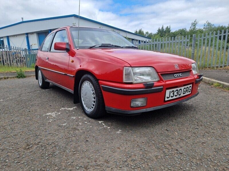 Red Used 1991 Vauxhall Astra Hatchback | £24,995 - Image 1/4